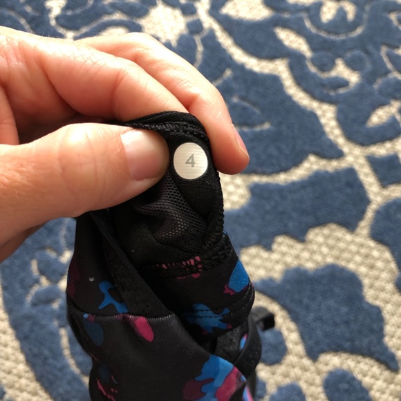 Lululemon Sports Bra - Picture 5 of 5